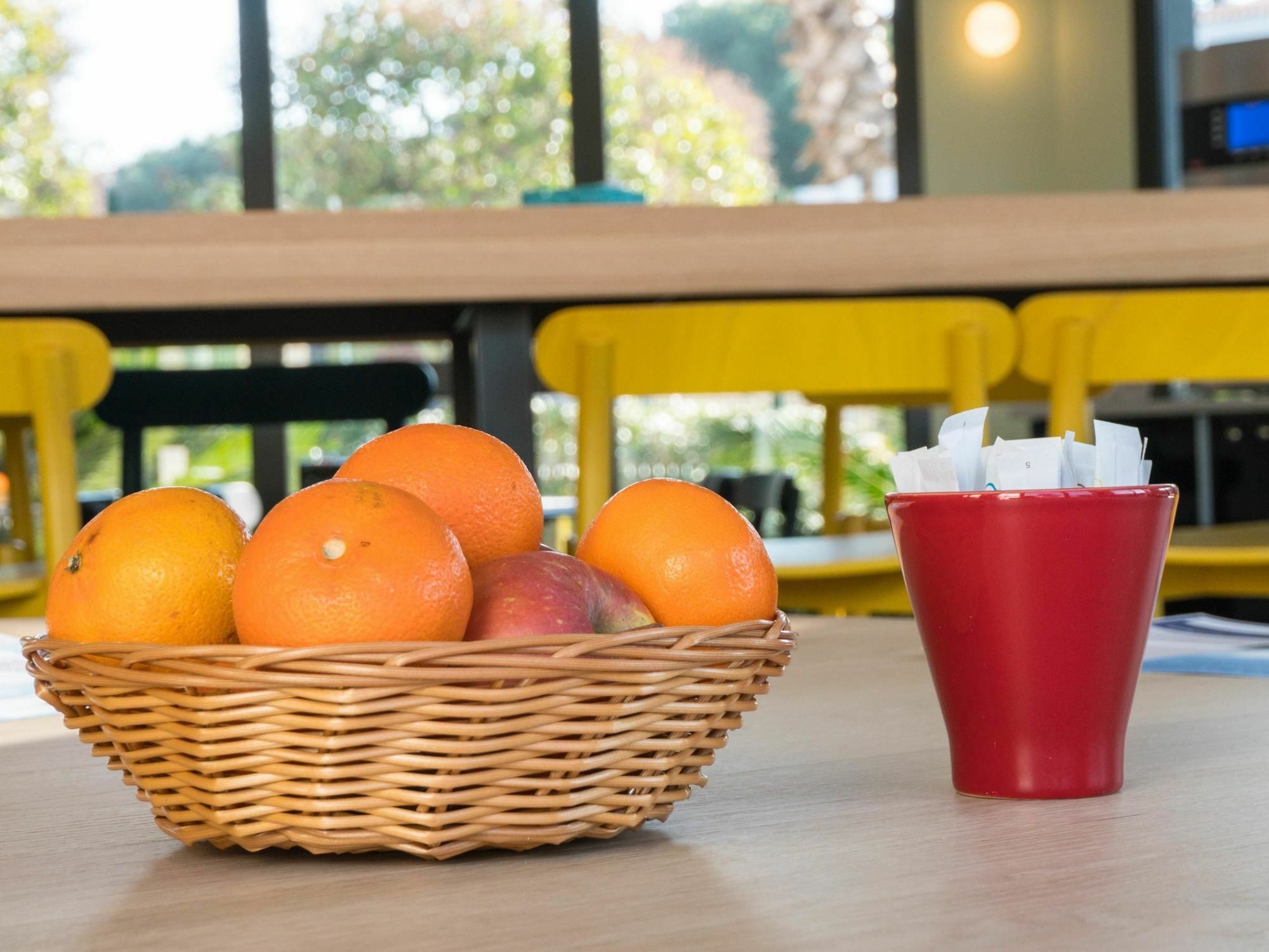 Ibis Styles Perpignan Canet En Roussillon Екстер'єр фото